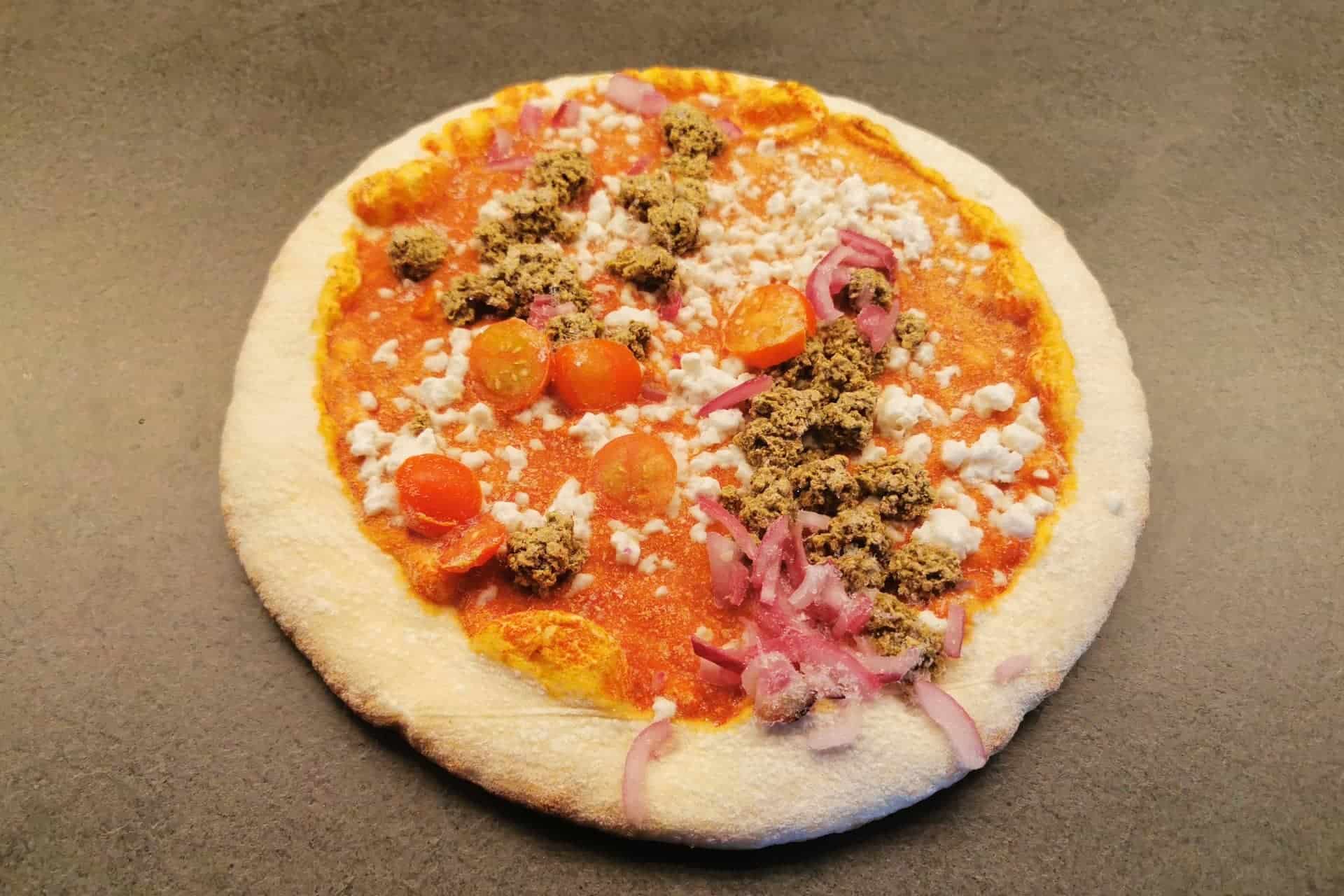 Bettafish: Tu-Nah Pizza tiefgekühlt und ausgepackt